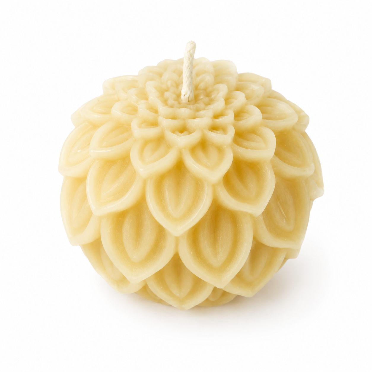 Serenes Beeswaxory petal-shaped dahlia flower beeswax candle, natural pure beeswax ball candle with intricate petal design.